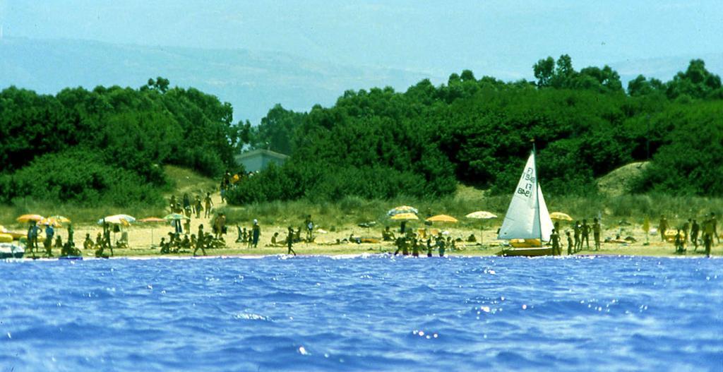 Villaggio Camping Uria Фоче-Варано Экстерьер фото